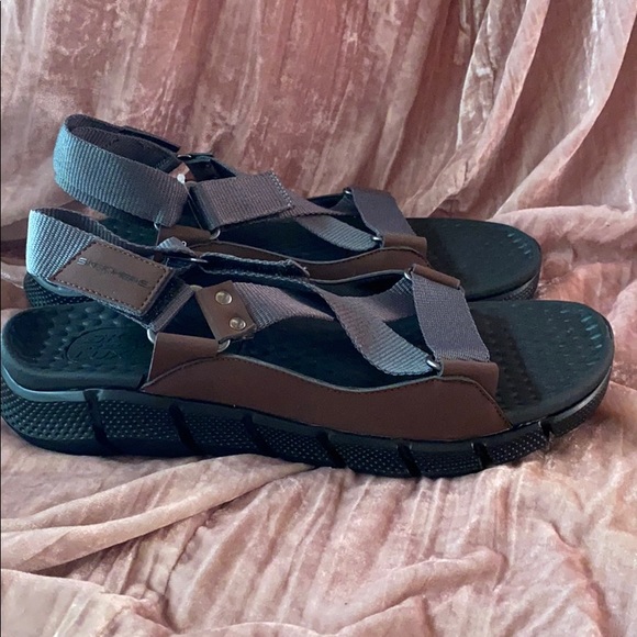 Sandals - Picture 2 of 4